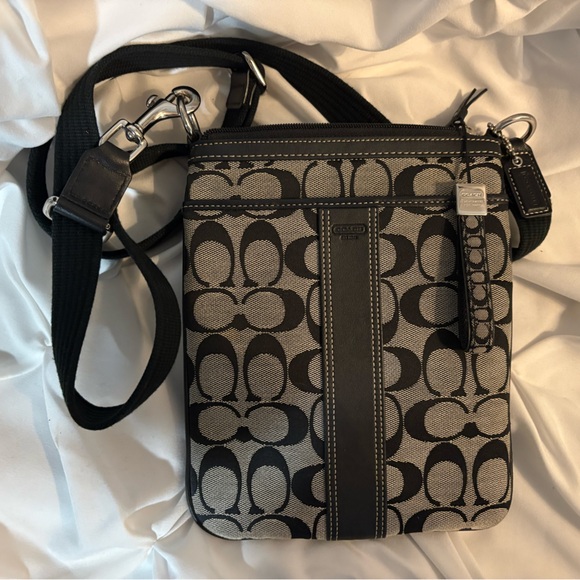 Coach Crossbody Bag Set - Black and Pink - Picture 4 of 16